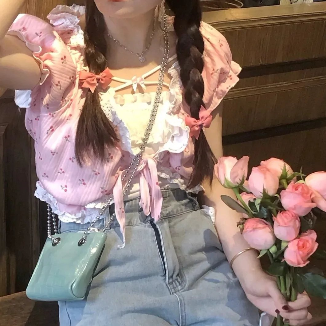 蒙娜丽莎与血月